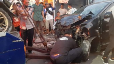 Photo of Seruduk 5 Motor di Kebon Pedes Bogor, Pengemudi Avanza Nyaris Babak Belur Dihakimi Massa