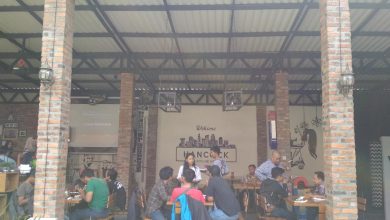 Photo of Wisata Kuliner Lengkap Live Music, Hancock Cafe Jadi Magnet Baru Tempat Hangout Anak Muda Bogor